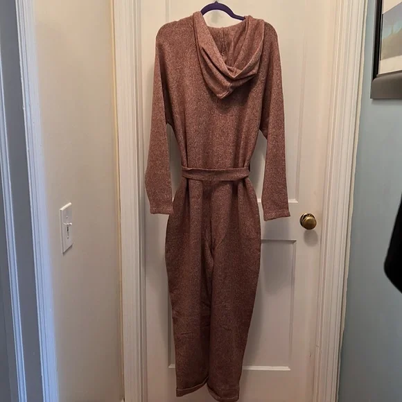 ELOQUII sweater knit jumpsuit. Size 18/20. - Picture 2 of 4